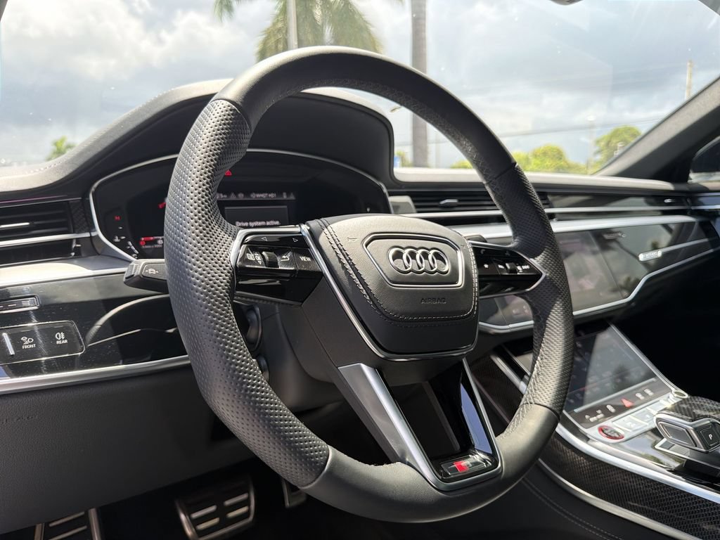 Used 2025 Audi S8 w/ Executive Package AWD/4WD image 22