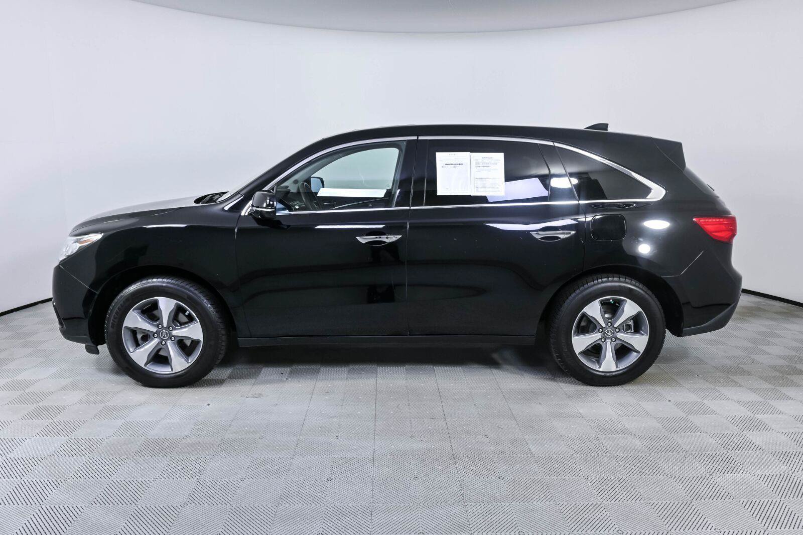 Used 2016 Acura MDX FWD image 2
