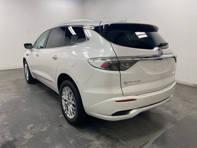Used 2023 Buick Enclave Avenir w/ Avenir Technology Package image 4