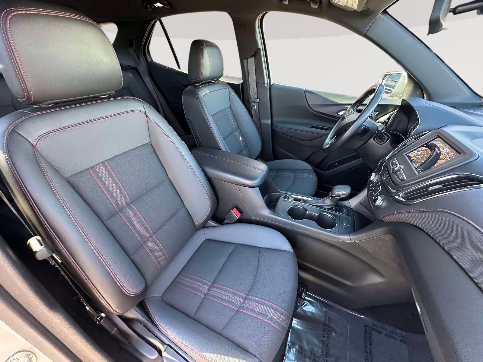 Used 2022 Chevrolet Equinox RS image 27