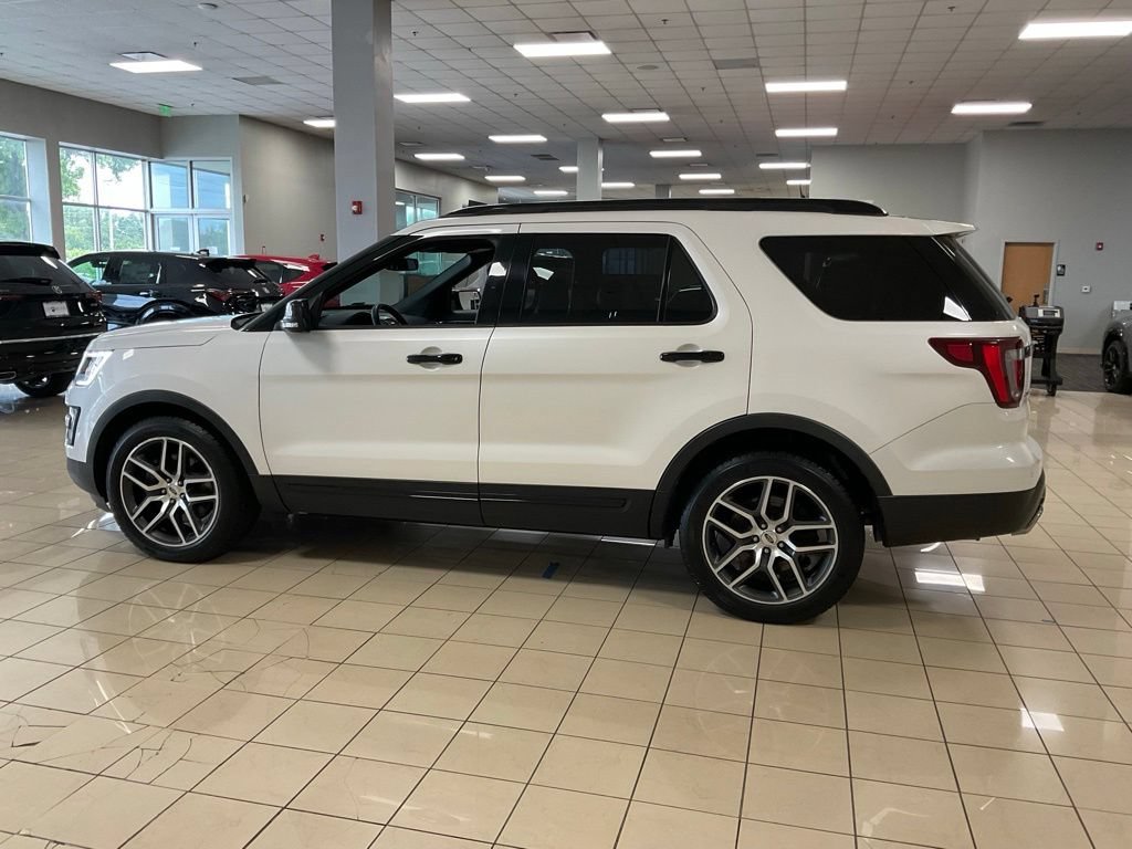 Used 2017 Ford Explorer Sport AWD/4WD image 5