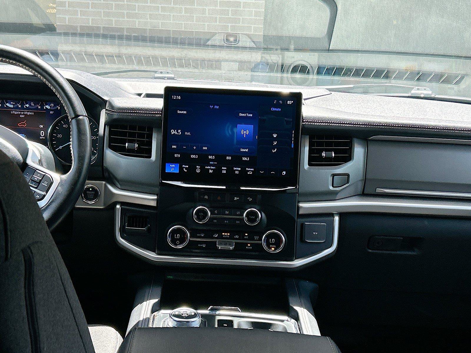 Used 2024 Ford Expedition XLT AWD/4WD image 19