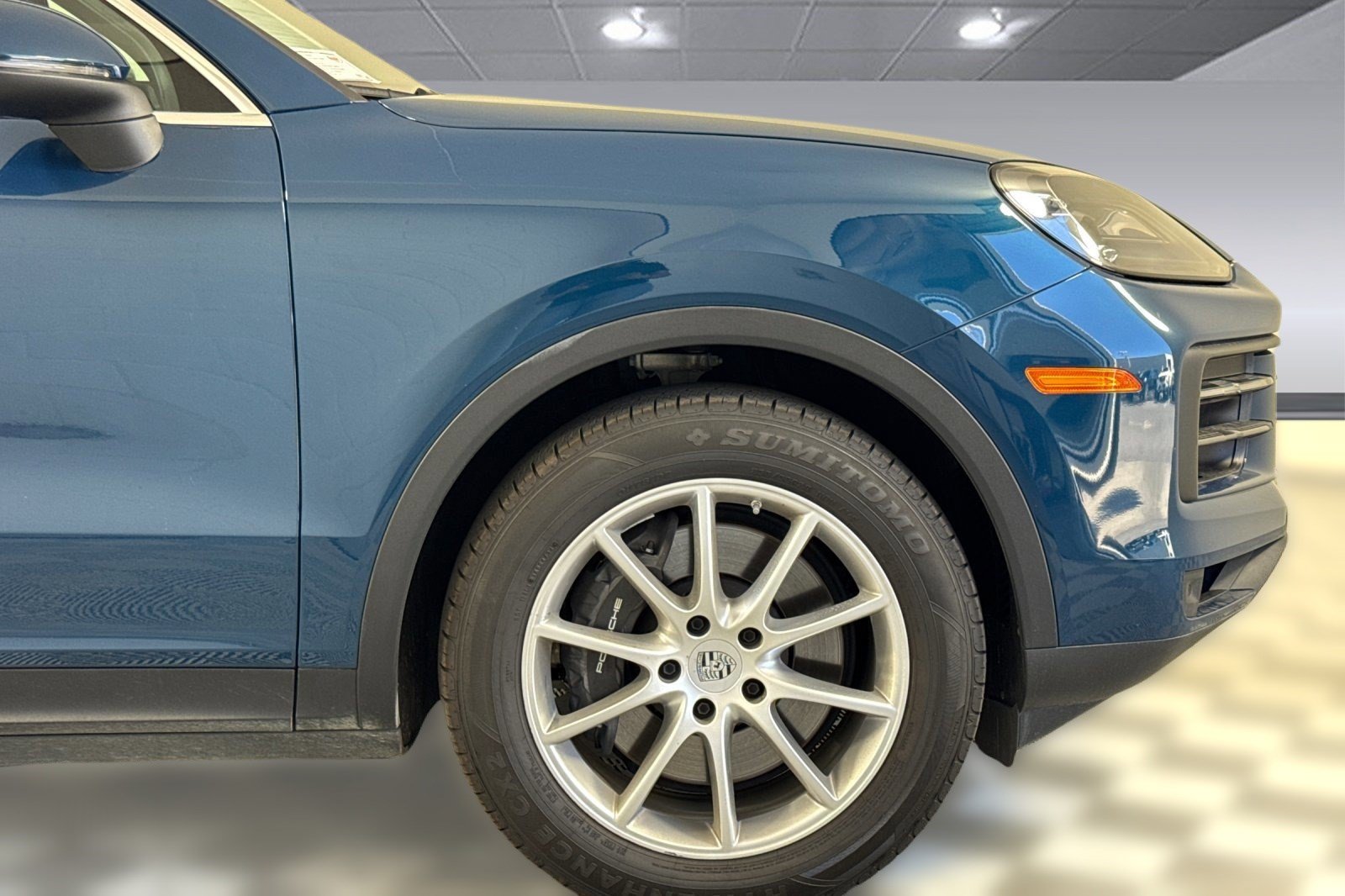 Used 2024 Porsche Cayenne AWD/4WD image 36