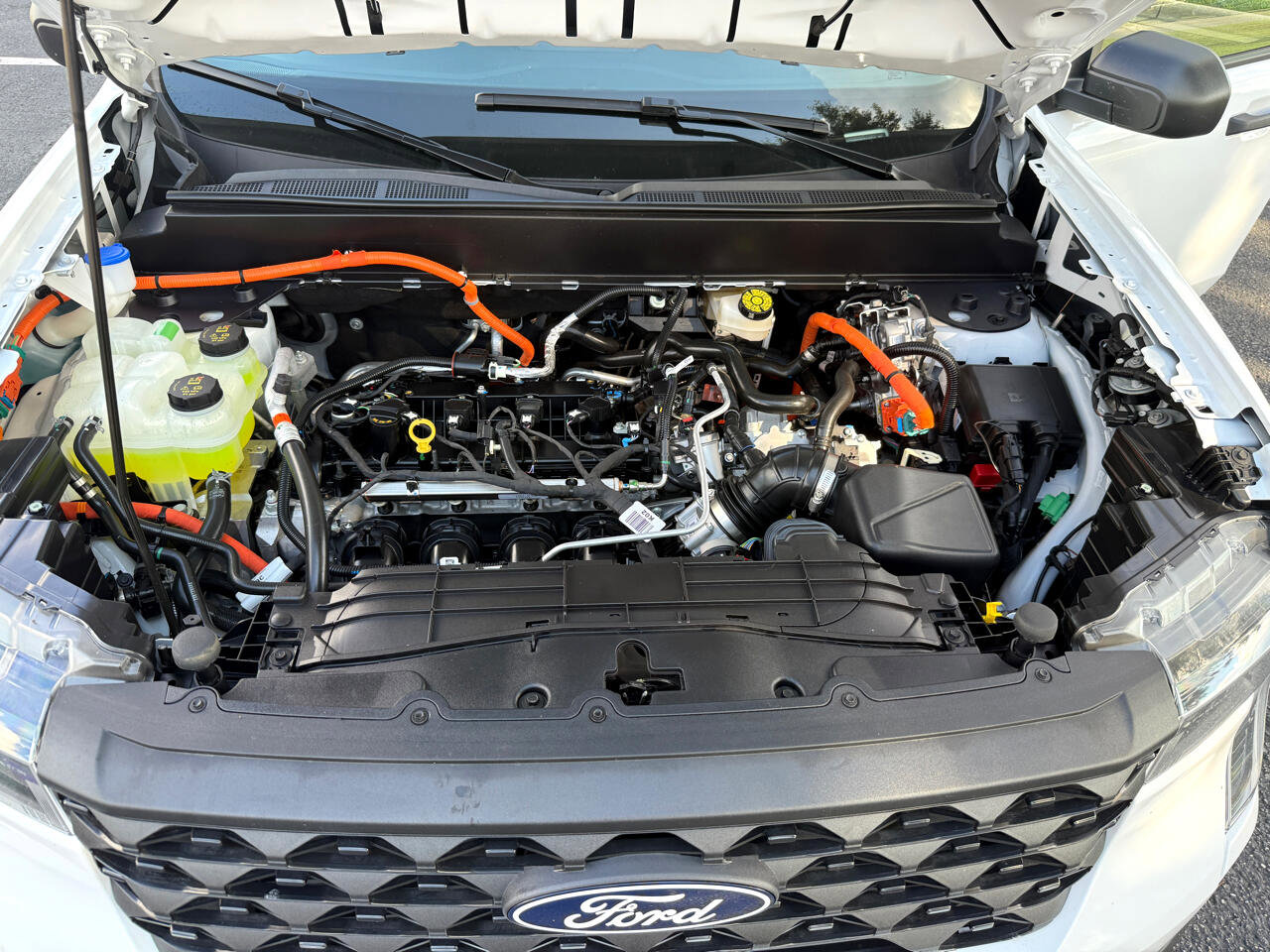 Used 2025 Ford Maverick XLT image 37