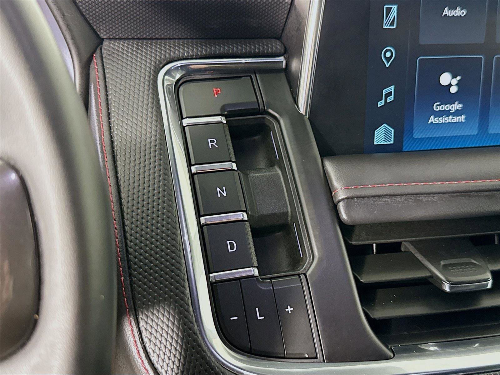 Used 2024 Chevrolet Tahoe RST w/ Luxury Package AWD/4WD image 18