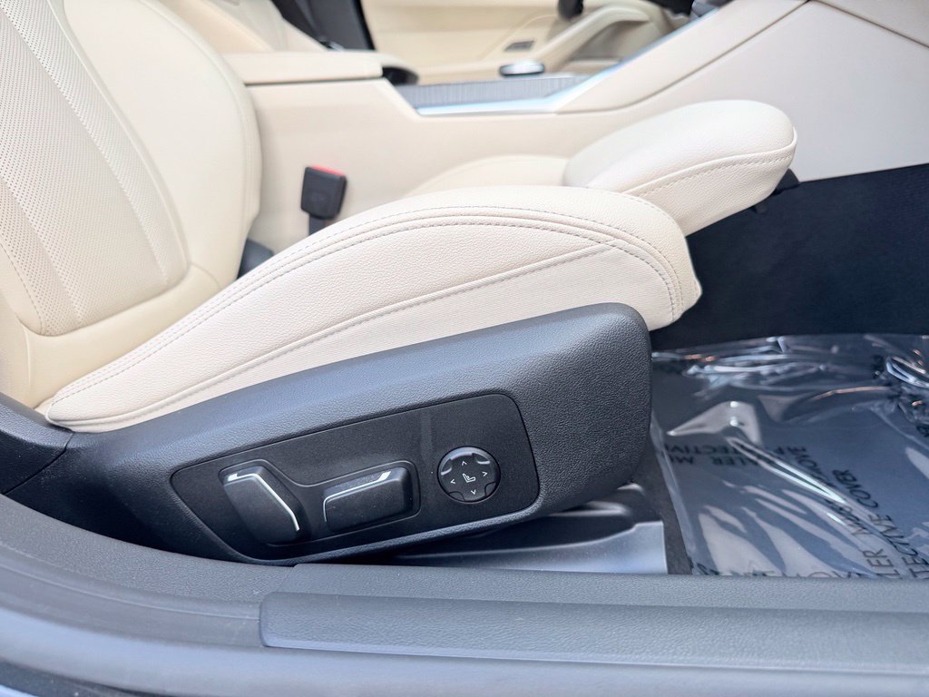 Used 2025 BMW i4 eDrive40 RWD image 35