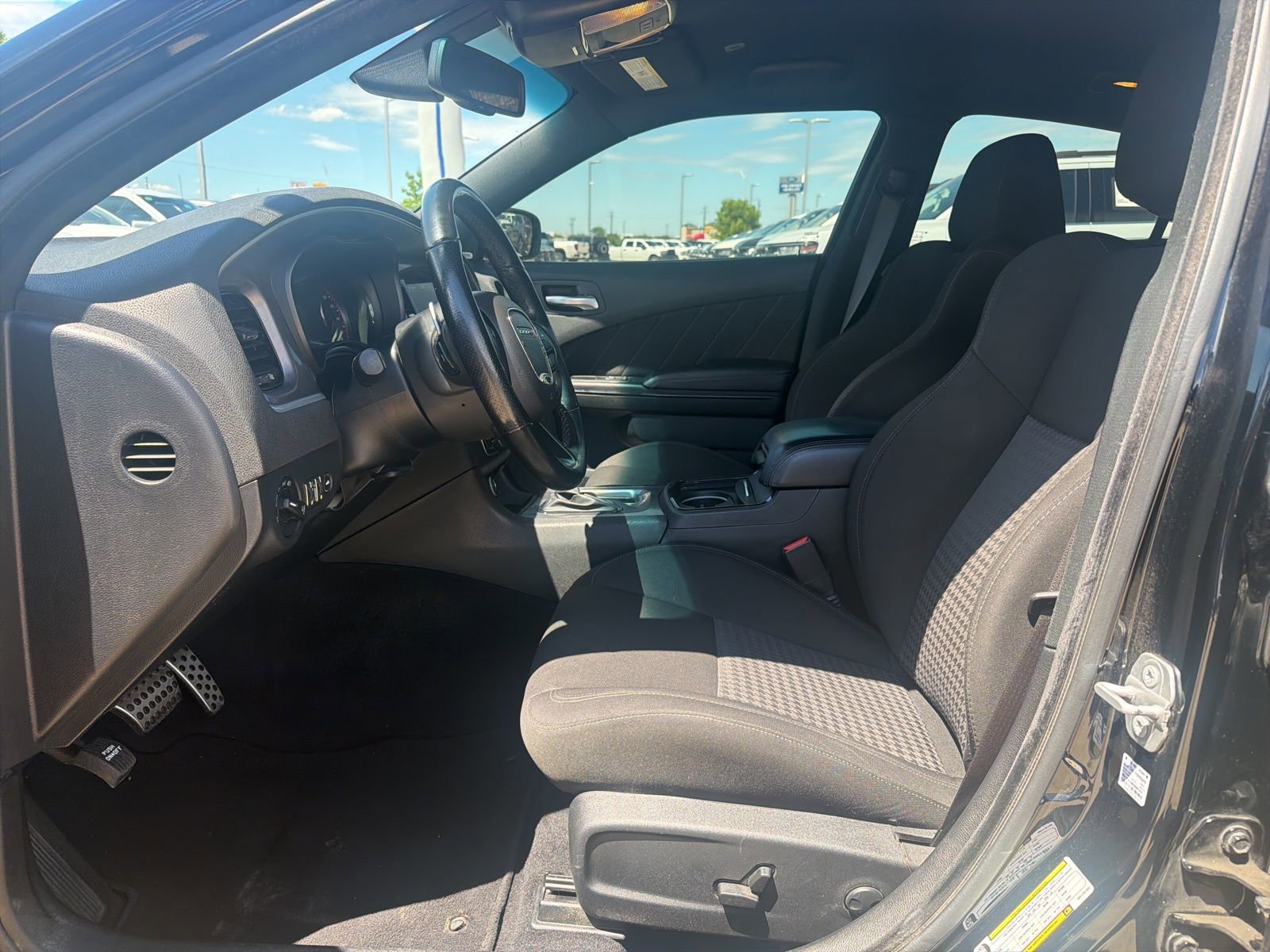 Used 2022 Dodge Charger R/T w/ Blacktop Package RWD image 12