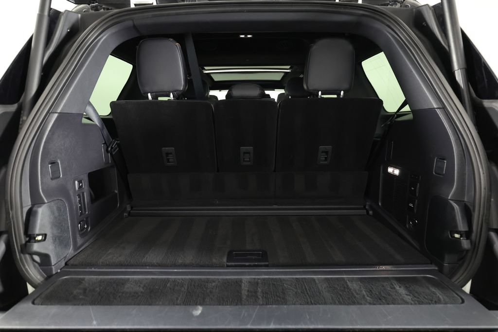 Used 2025 Lincoln Navigator Black Label AWD/4WD image 13