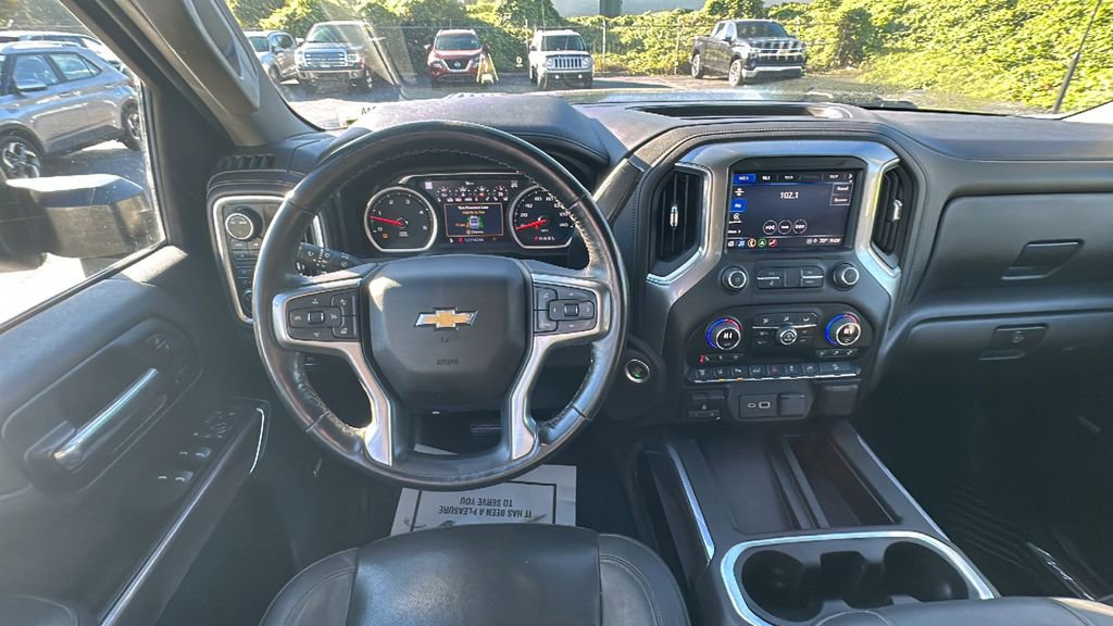 Used 2022 Chevrolet Silverado 2500 LTZ w/ LTZ Premium Package image 17