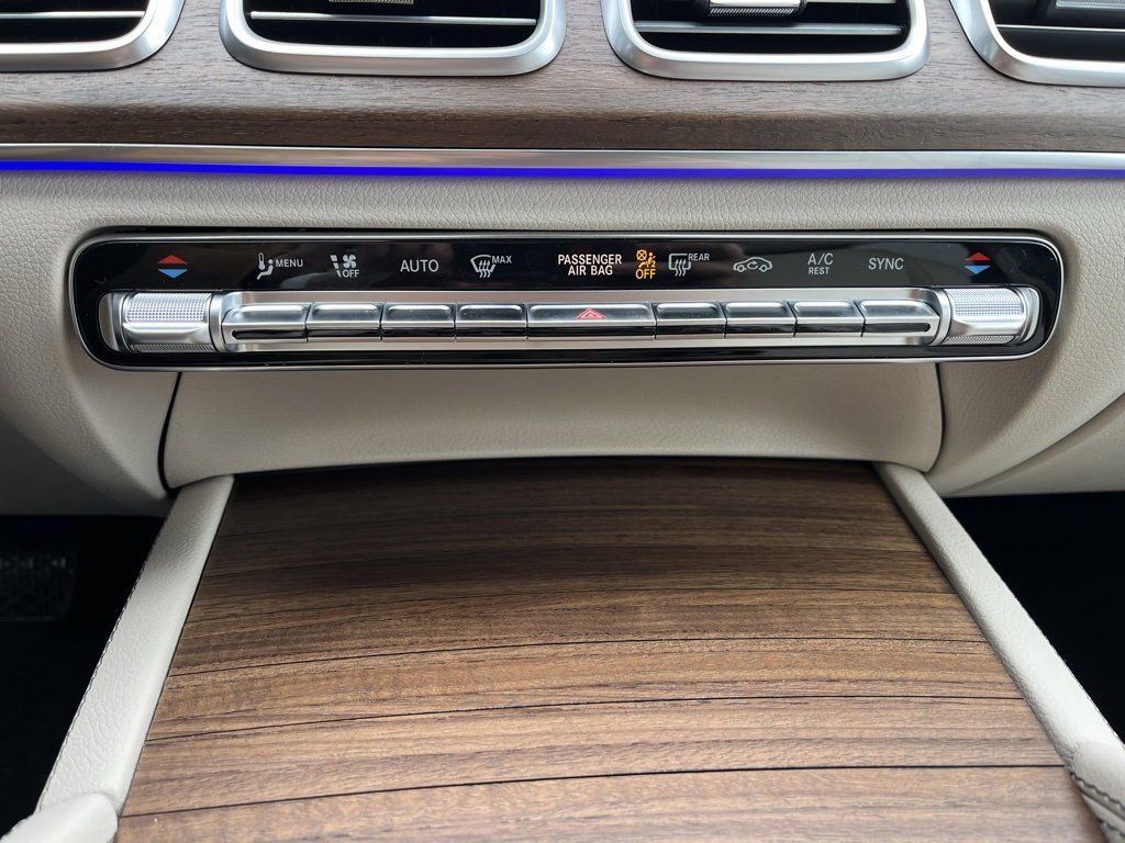 Used 2025 Mercedes-Benz GLS 450 4MATIC image 41