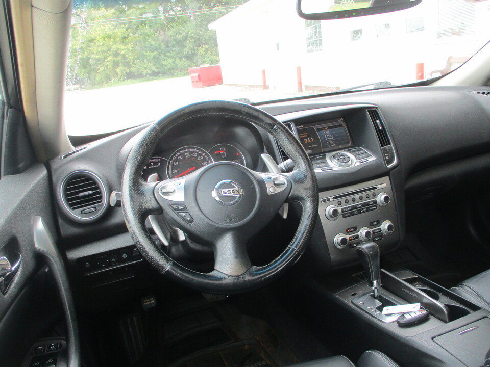Used 2014 Nissan Maxima 3.5 SV w/ Sport Package FWD image 7