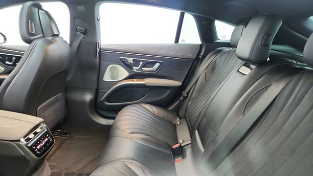 Used 2022 Mercedes-Benz EQS 450+ Sedan image 28
