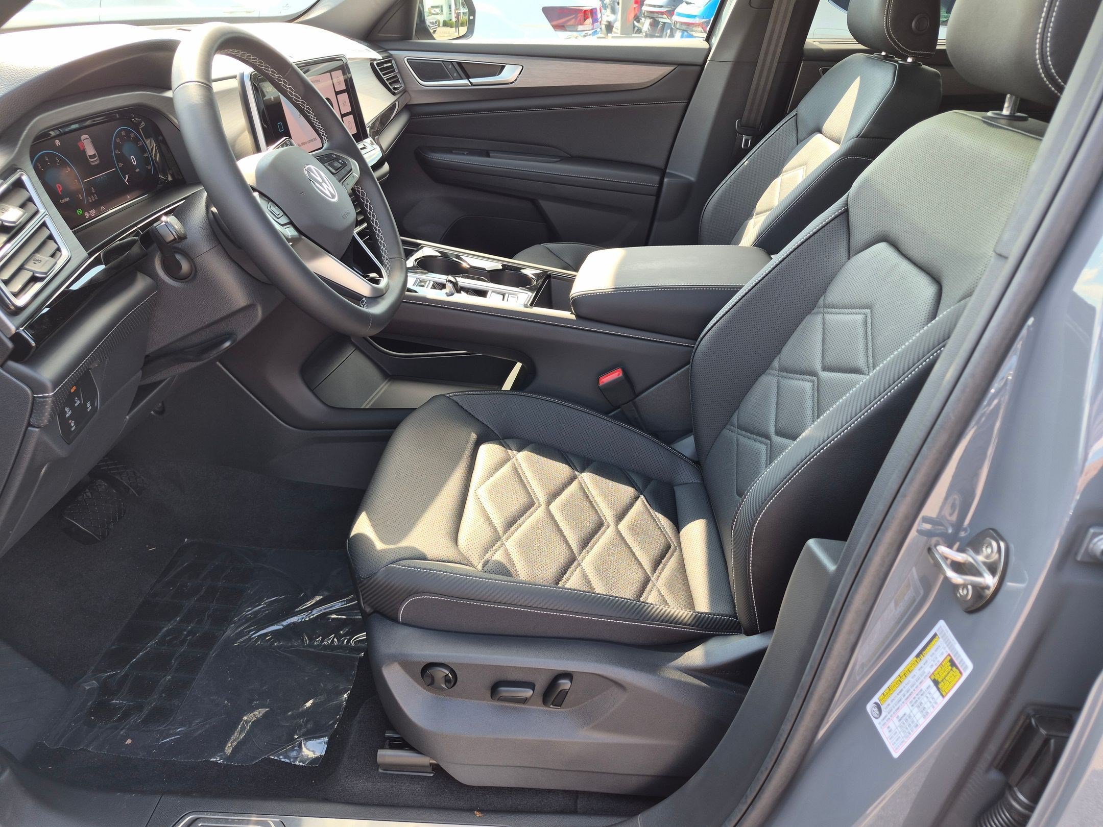 New 2026 Volkswagen Atlas Cross Sport SE FWD image 14