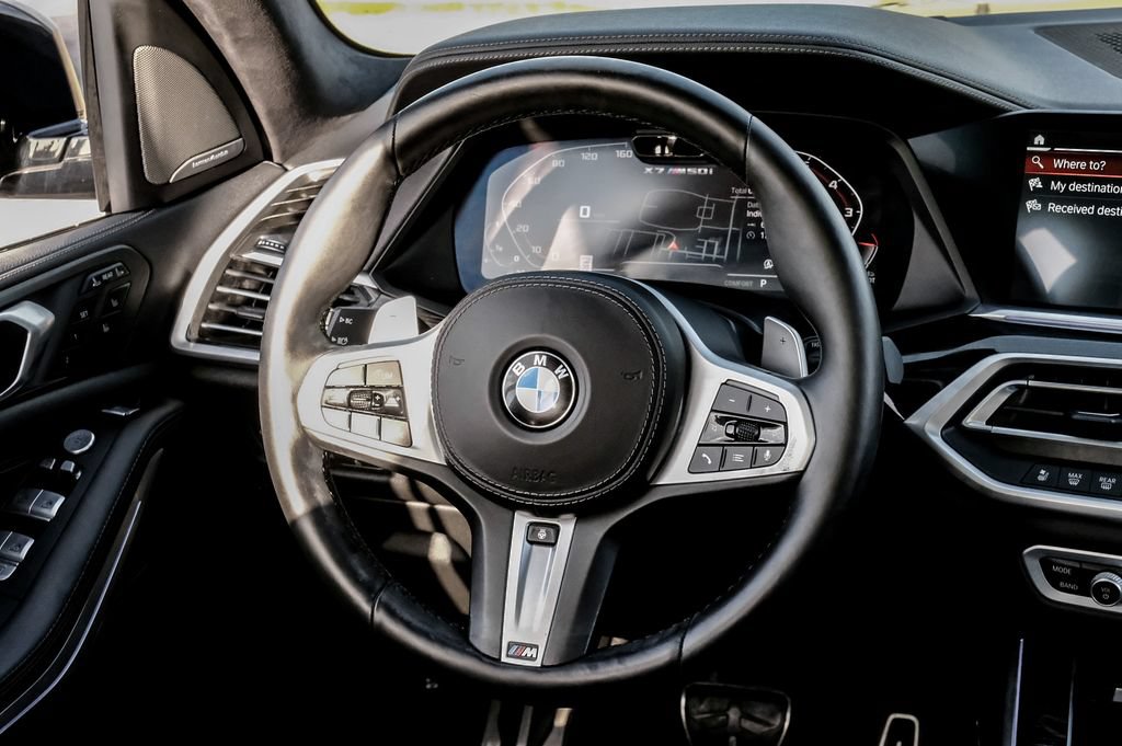 Used 2021 BMW X7 M50i w/ Dynamic Handling Package AWD/4WD image 15