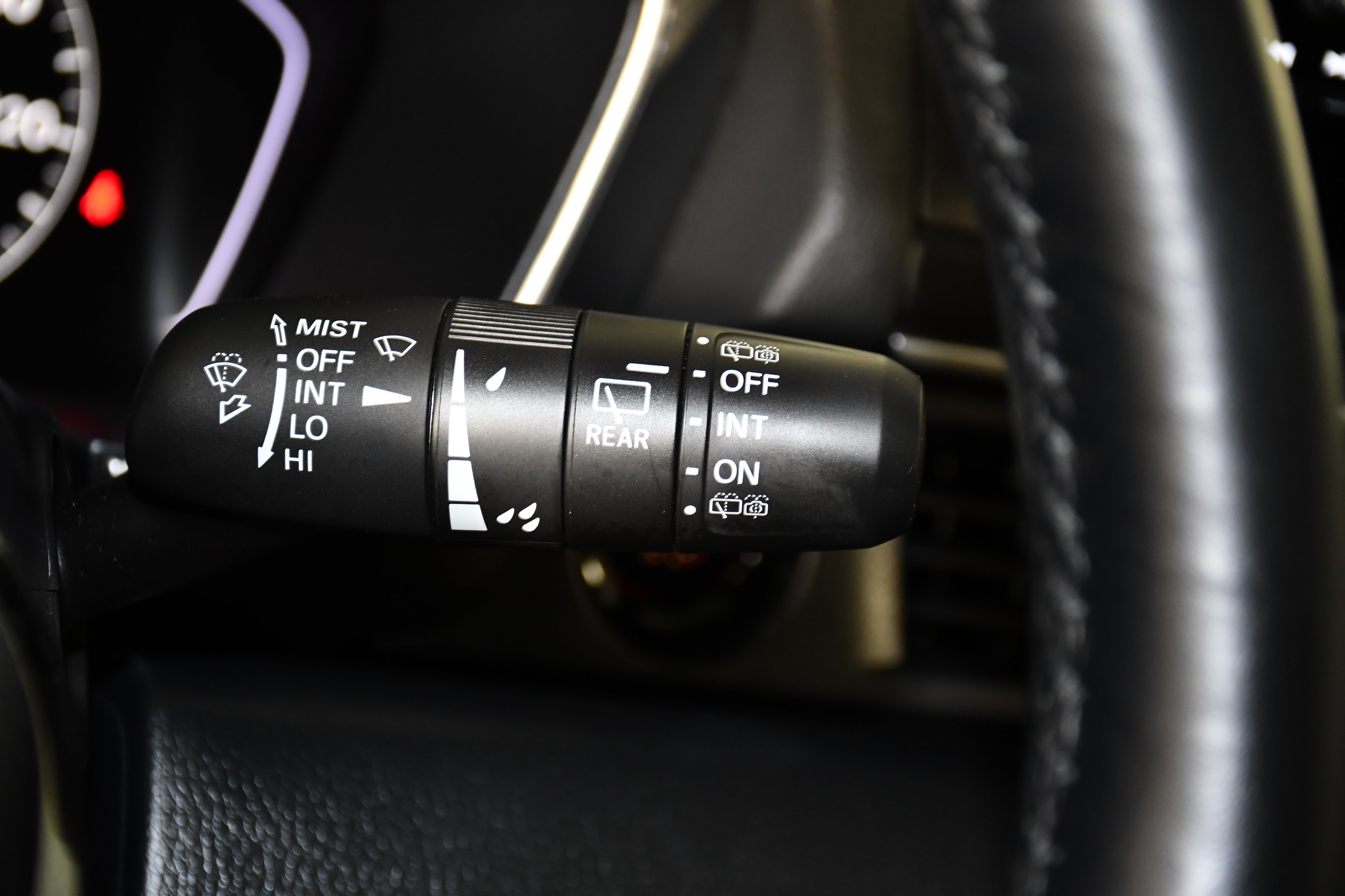Used 2025 Honda Pilot Touring image 24
