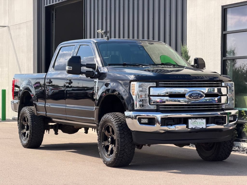 Used 2019 Ford F250 Lariat w/ Lariat Ultimate Package AWD/4WD image 4