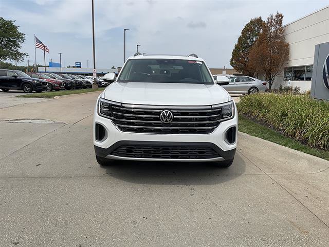 New 2026 Volkswagen Atlas SE AWD/4WD image 2
