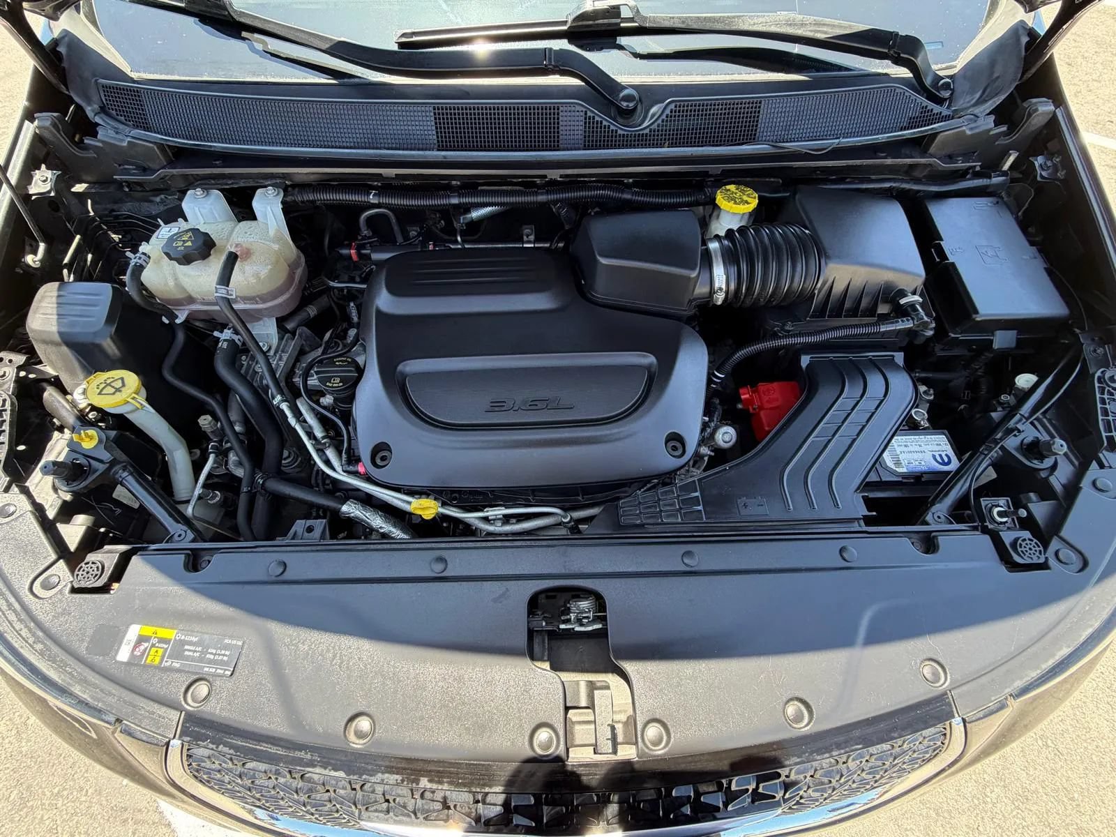 Used 2021 Chrysler Pacifica Touring FWD image 33