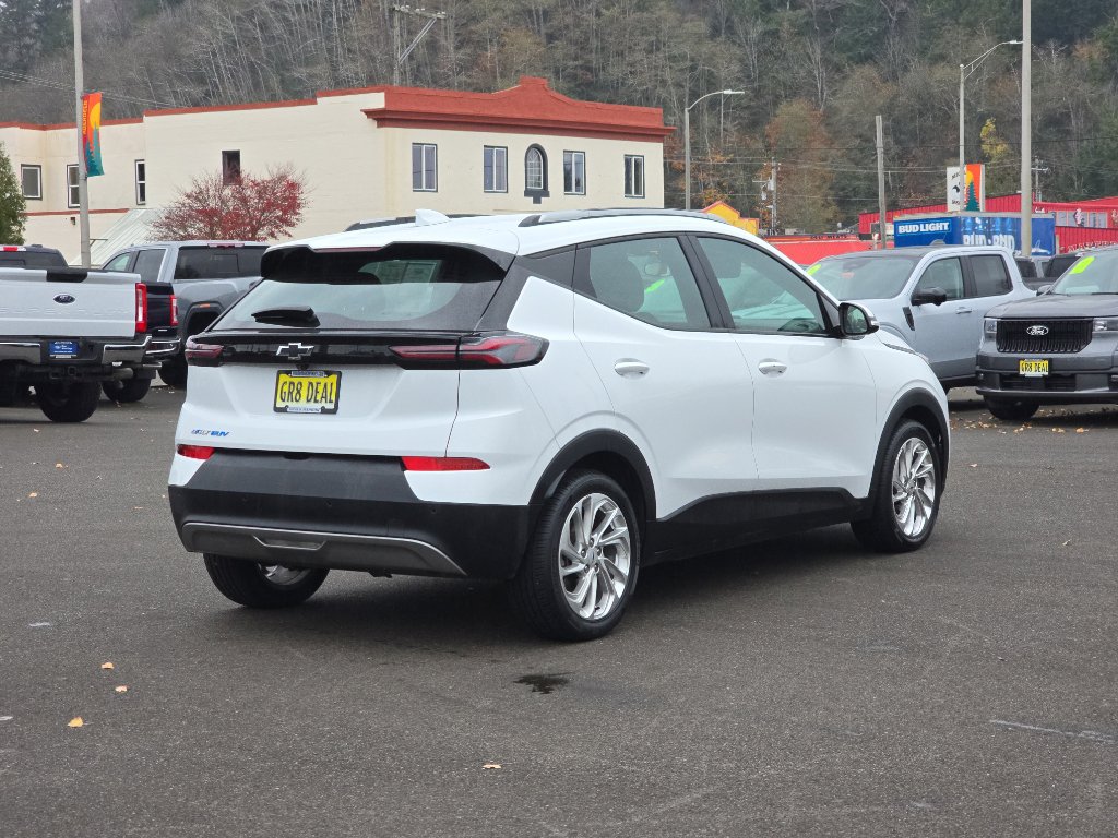 Used 2023 Chevrolet Bolt EUV LT w/ Driver Confidence Package image 5