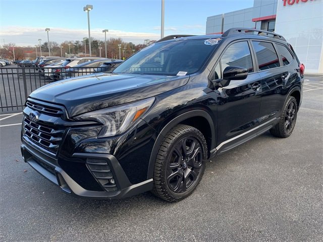 Used 2023 Subaru Ascent Onyx Edition image 1