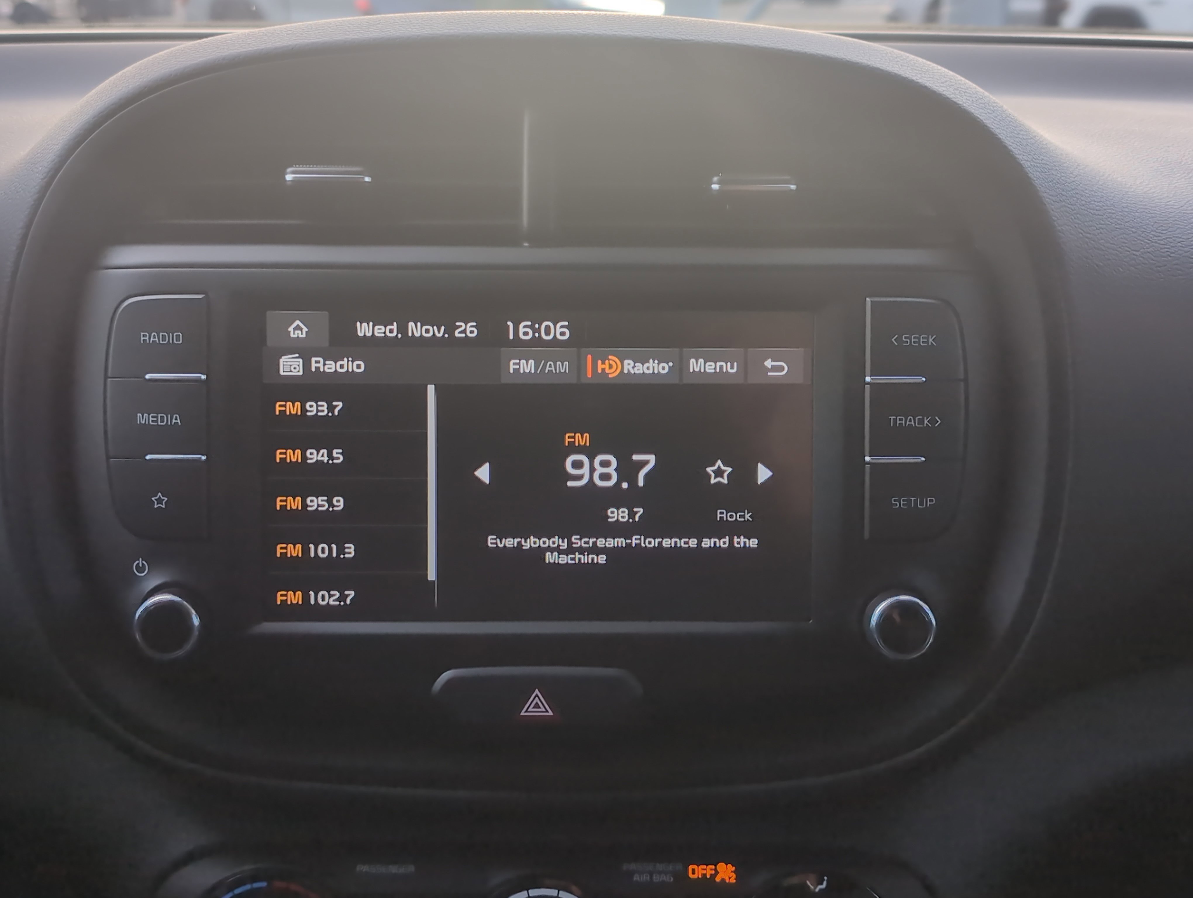 Used 2025 Kia Soul LX w/ LX Technology Package image 23