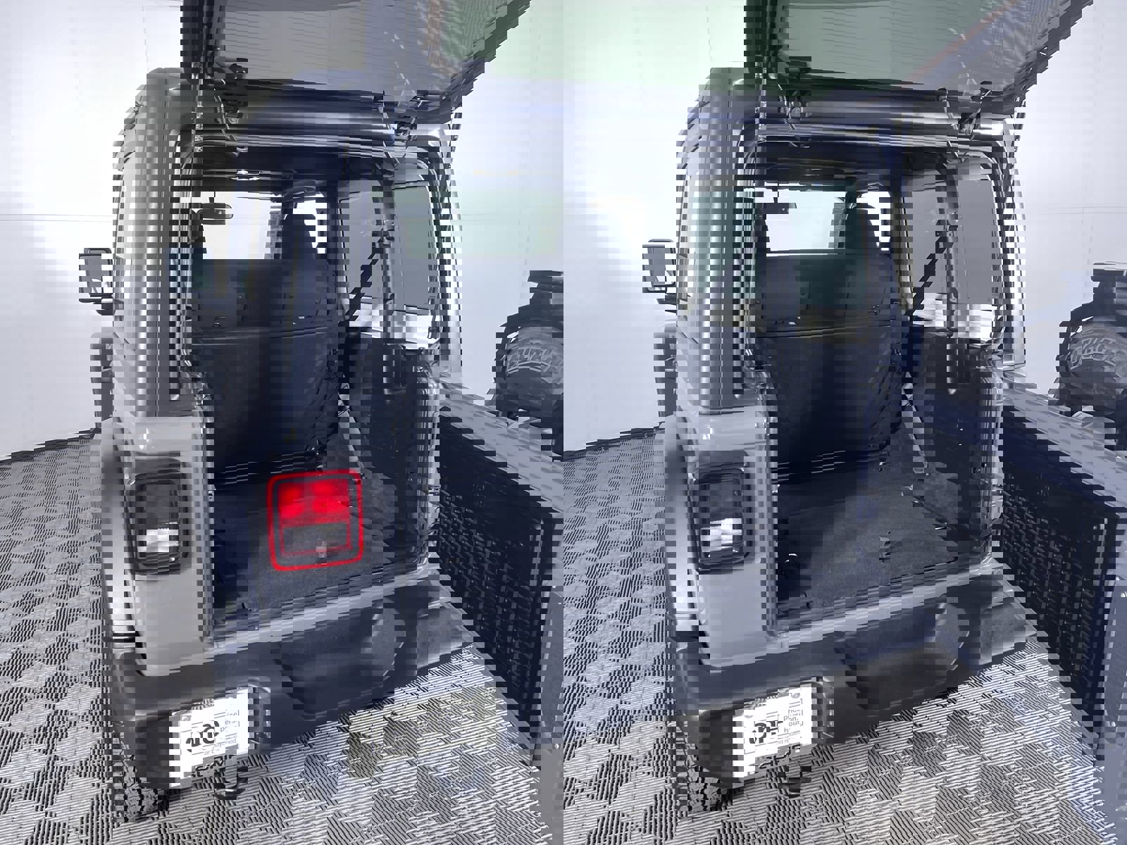 Used 2019 Jeep Wrangler Sport image 23