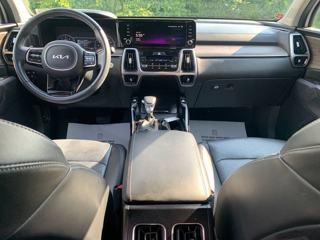 Used 2023 Kia Sorento X-Line EX AWD/4WD image 16