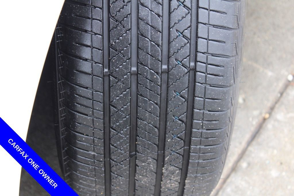 Used 2025 Toyota Sienna Platinum image 15