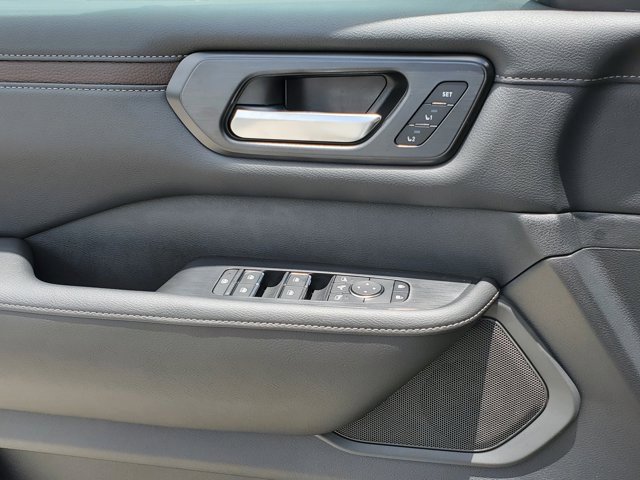 New 2026 Nissan Armada SL image 12