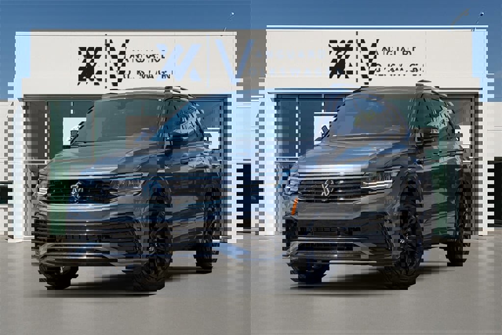 New 2024 Volkswagen Tiguan SE R-Line