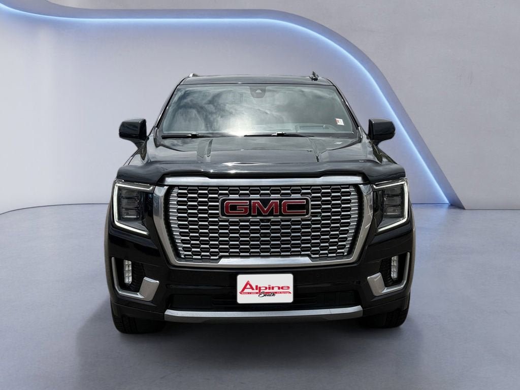 Used 2021 GMC Yukon Denali w/ Denali Premium Package AWD/4WD image 8
