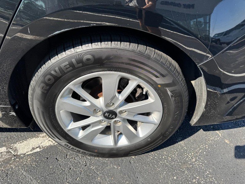 Used 2018 Kia Optima LX FWD image 7