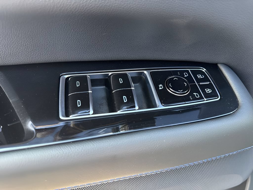 Used 2025 Cadillac Escalade IQ Luxury 1 AWD/4WD image 27