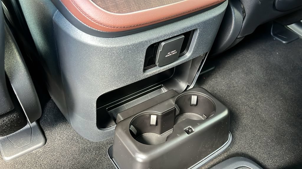 New 2026 Lincoln Navigator L Reserve AWD/4WD image 12
