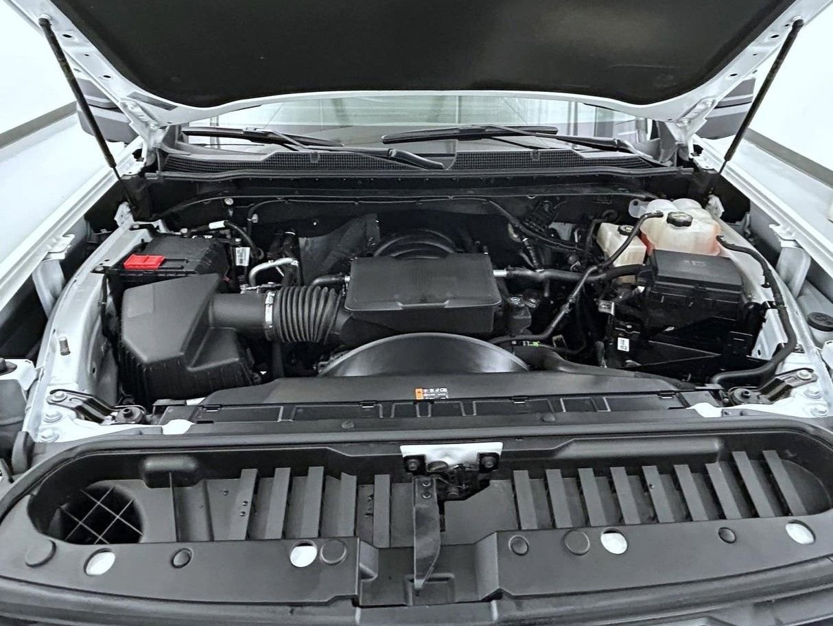 Used 2025 Chevrolet Silverado 2500 LT w/ Convenience Package image 24