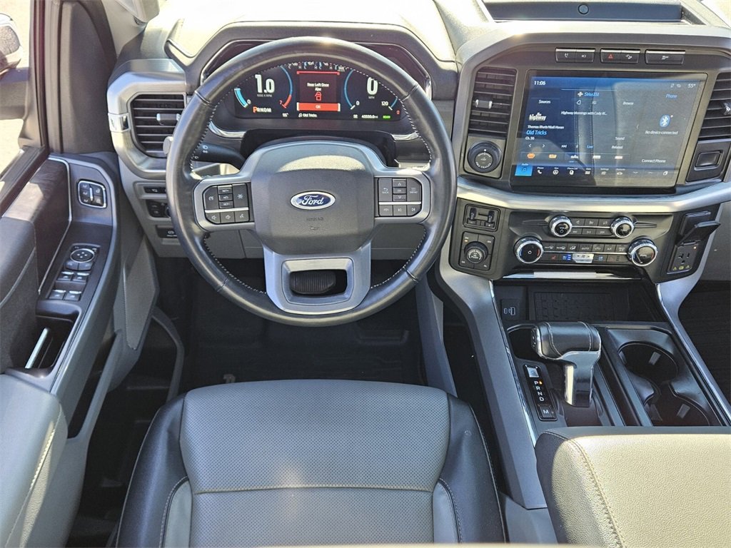 Used 2023 Ford F150 Lariat w/ Trailer Tow Package image 5