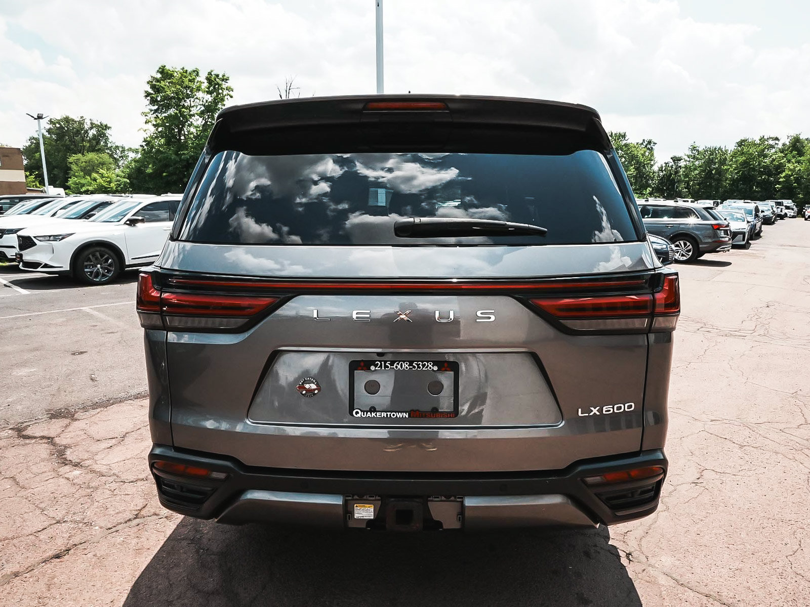 Used 2022 Lexus LX 600 4WD w/ Appearance Package image 5