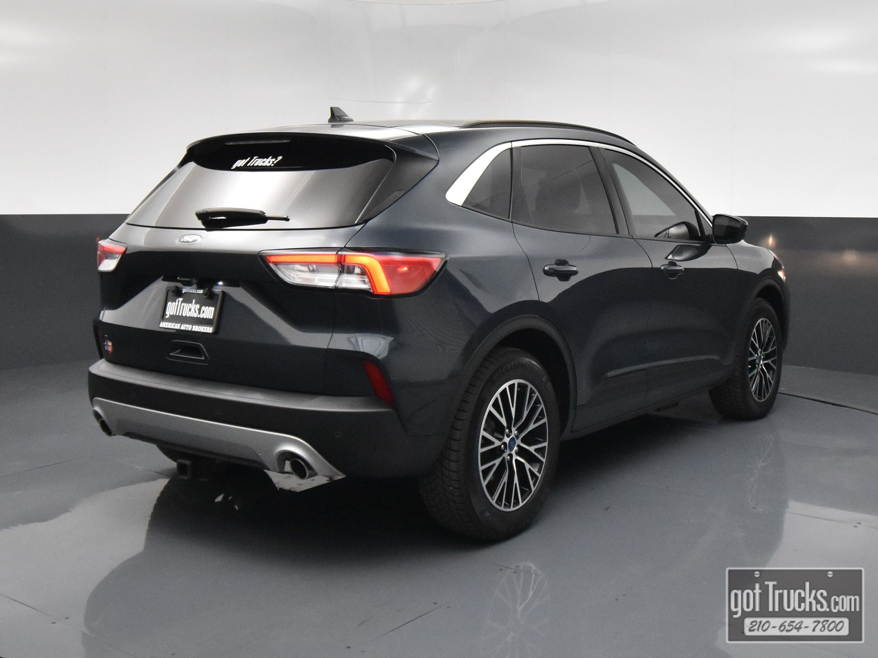 Used 2022 Ford Escape SEL w/ Technology Package FWD image 46
