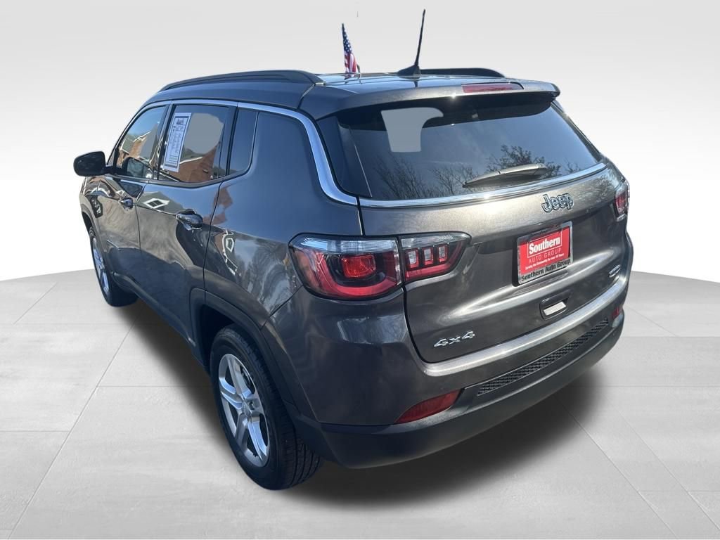 Used 2024 Jeep Compass Latitude image 21