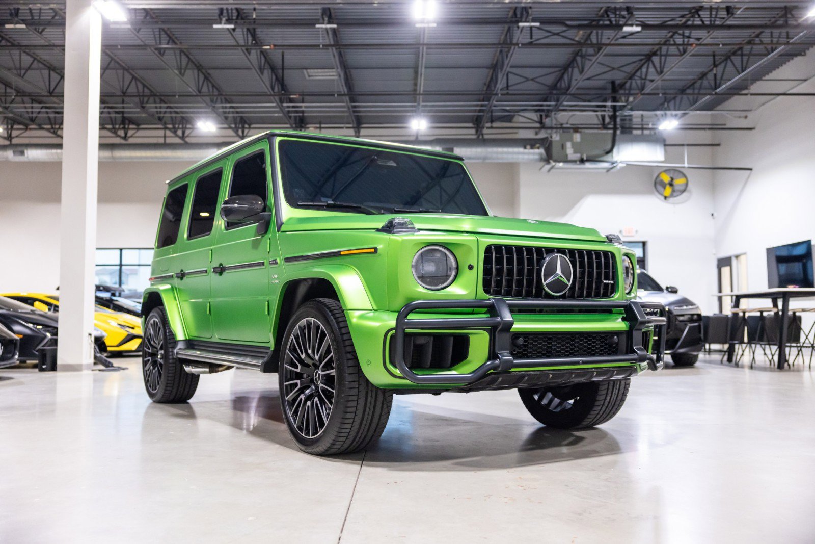 Used 2025 Mercedes-Benz G 63 AMG 4MATIC w/ AMG Carbon Fiber Package image 3