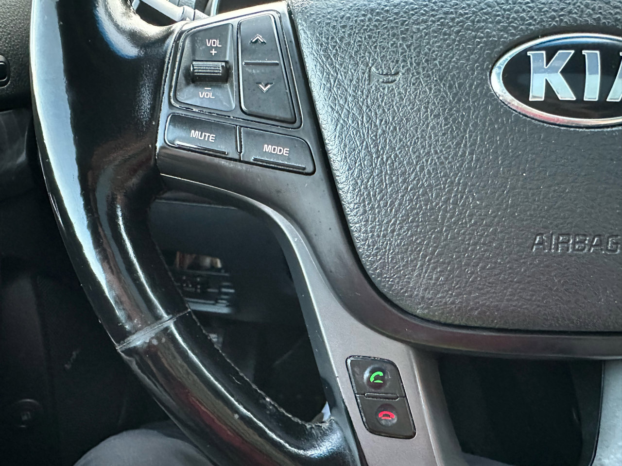 Used 2014 Kia Sorento SX w/ 3rd Row Package image 27