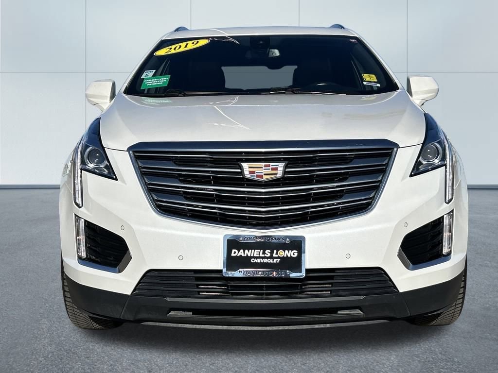 Used 2019 Cadillac XT5 Luxury image 3