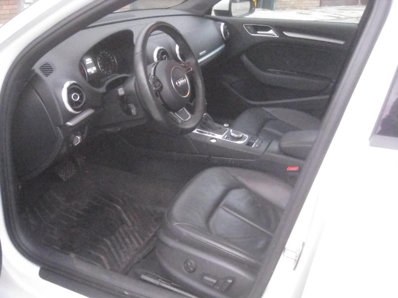 Used 2016 Audi A3 2.0T Premium image 16