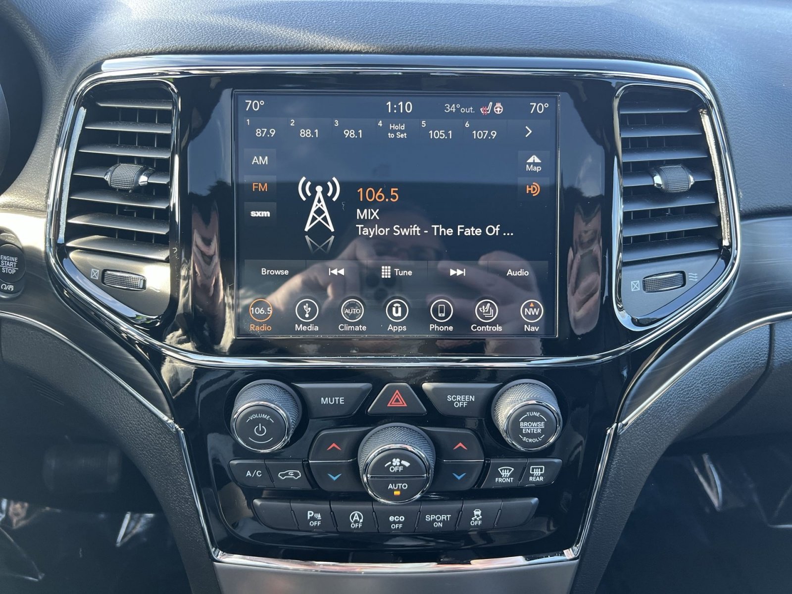 Used 2019 Jeep Grand Cherokee Limited image 18