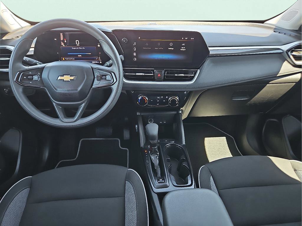 Used 2025 Chevrolet TrailBlazer LT image 11