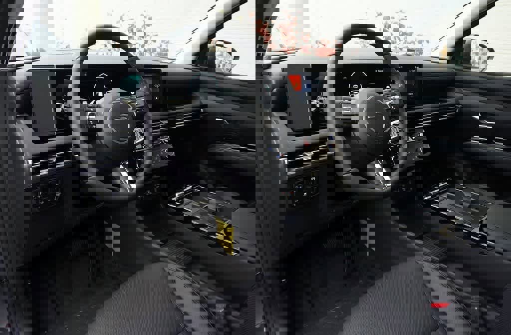 New 2026 Hyundai Tucson Limited image 9