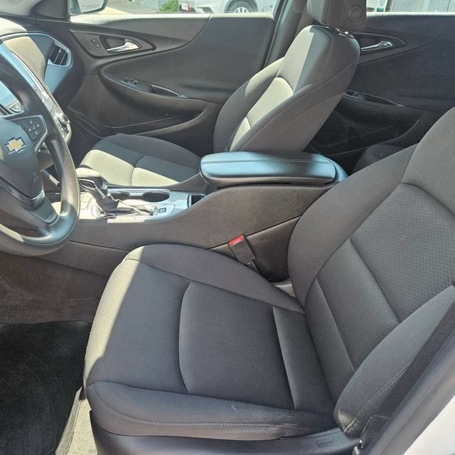 Used 2024 Chevrolet Malibu LT FWD image 11