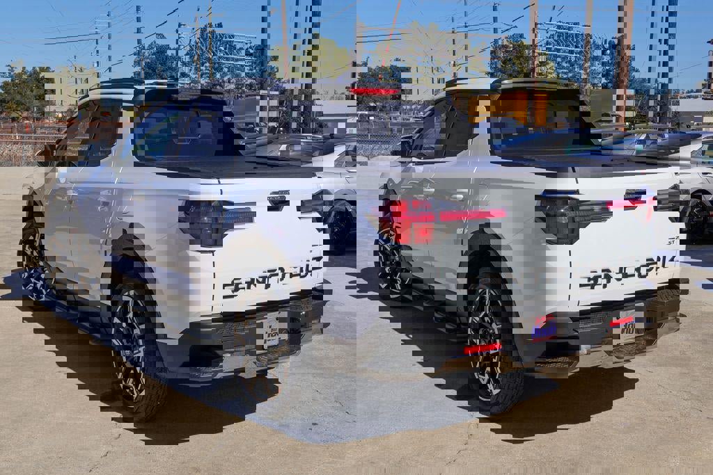 New 2026 Hyundai Santa Cruz Limited image 2