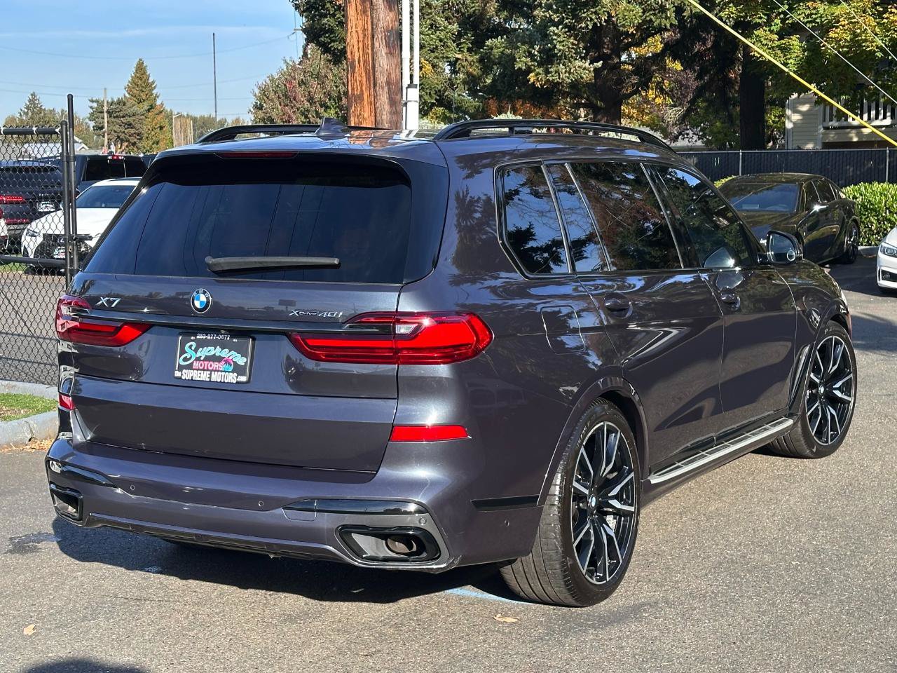 Used 2020 BMW X7 xDrive40i w/ M Sport Package AWD/4WD image 25