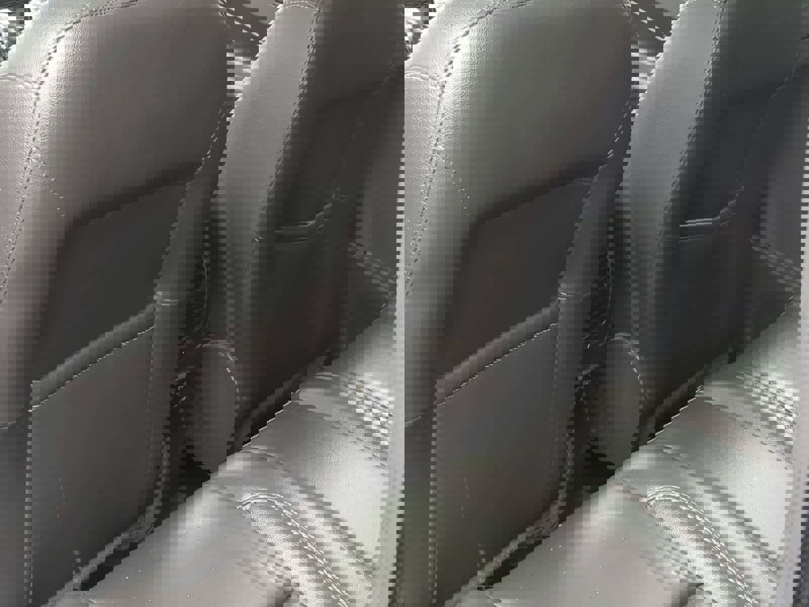 Used 2018 Ford C-MAX Titanium w/ Equipment Group 301A image 18